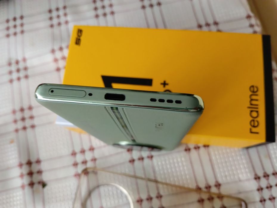 Sprzedam Realme 11 pro+ 5G