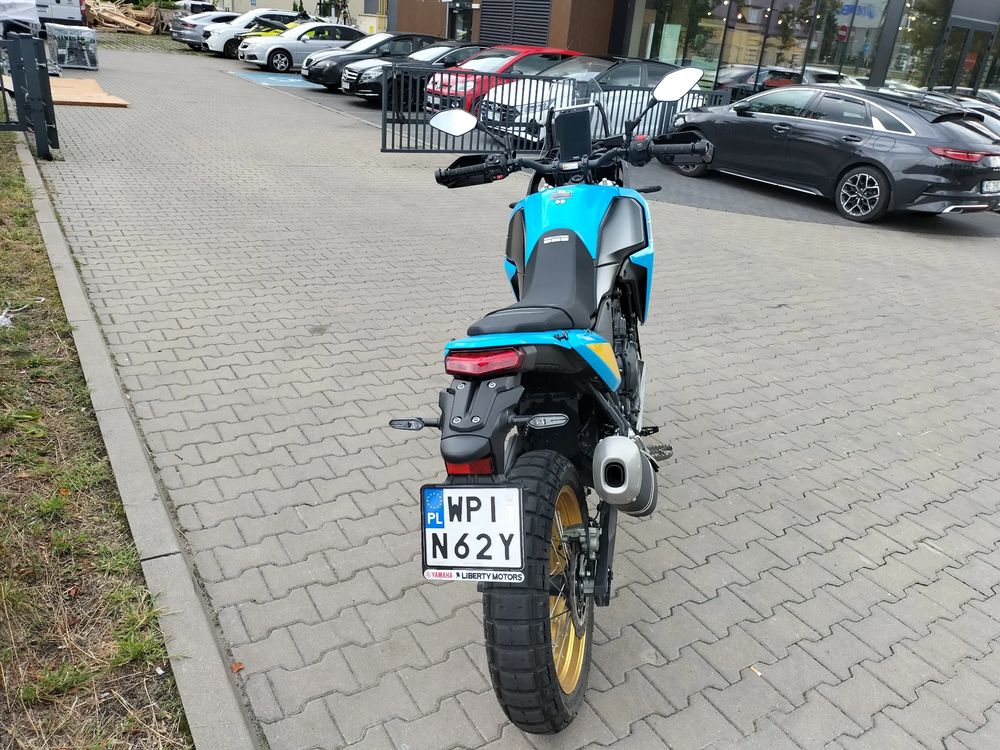 alt