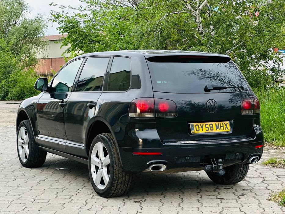 Продам Volkswagen Touareg полный привод в отличном состоянии