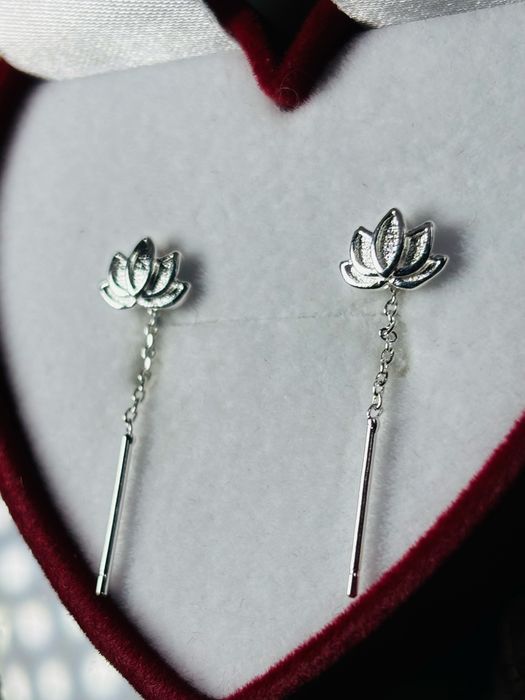 Kwiat lotosu kwiatuszek apart wiszace srebro 925 kruk prezent kwiat