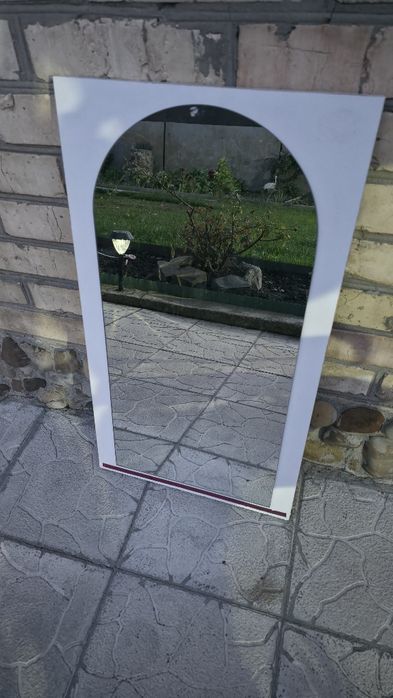 Стіл письмовий, дзеркала