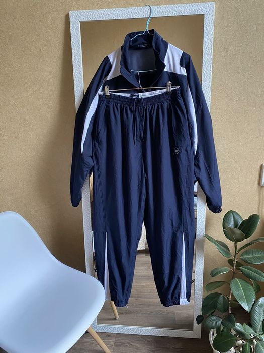 Нейлоновый мужской костюм Umbro хл..ххл.