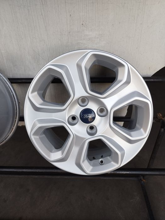 Felgi 16" 4x108 Et 37.5 6.5j Ford