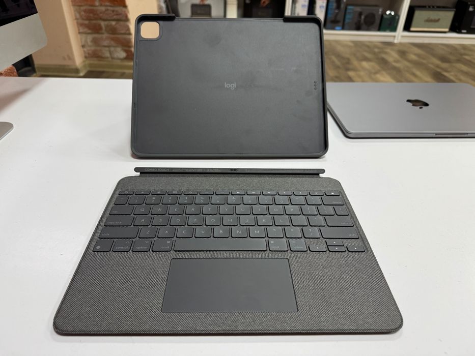 Logitech Keyboard Combo Touch iРad 12.9 2018-2025 МАГАЗИН 10 11