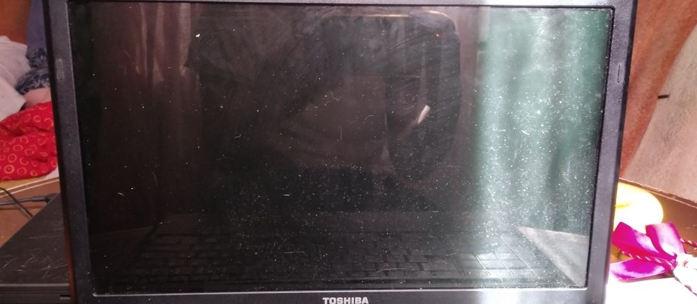 Toshiba c660 повністю в робочому стані