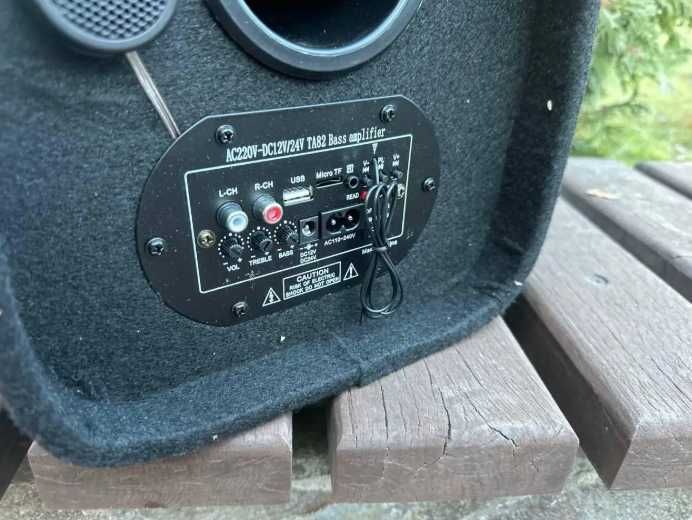 Активный сабвуфер в машину. Колонка. Саб с усилителем звука. Буфер.