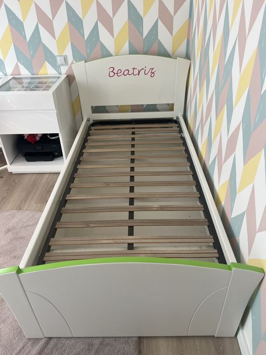 Cama solteira de menina
