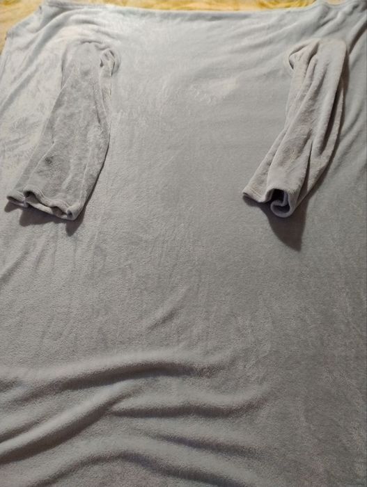 Большой плед с рукавами.