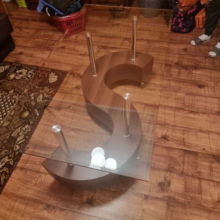 Stolik szklany blat+2 pufy