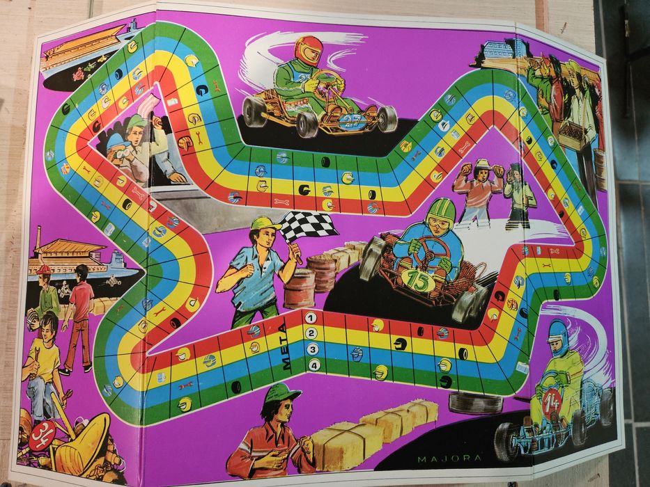 Jogo de tabuleiro Majora