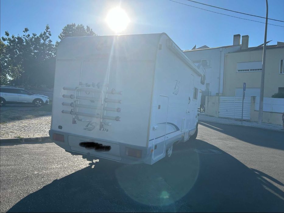 Aluguer Autocaravana 4 pessoas / 6 dormidas