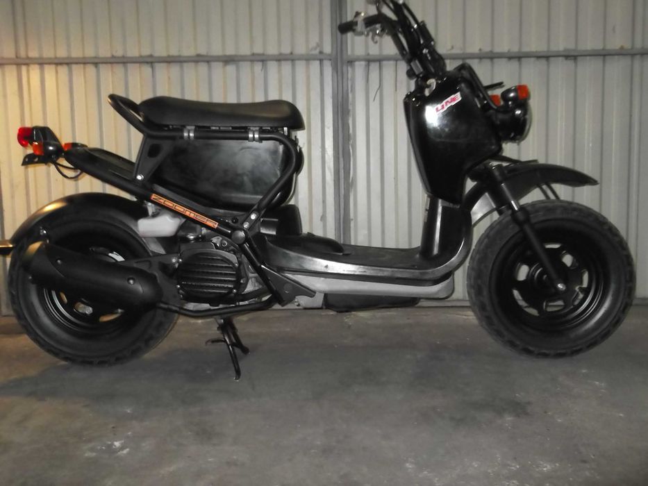мопед HONDA-zoommer
