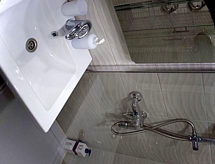 НОВА простора квартира подобово, Центр