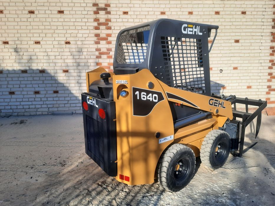Miniładowarka Gehl 1640  /1625  bobcat s70 463 1m krokodyl ładowarka