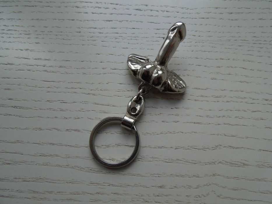 Брелок металевий