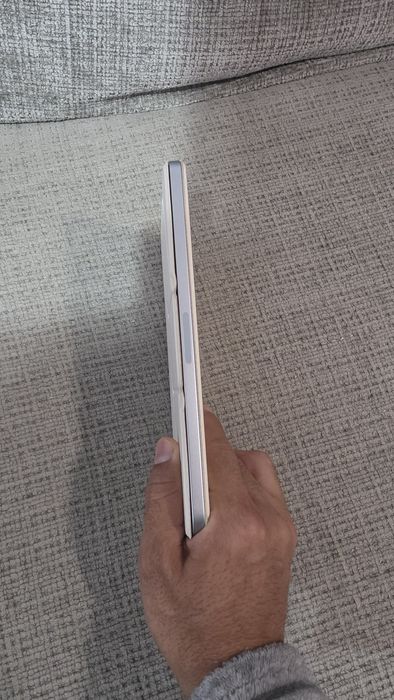 Ipad mini A17 Pro. Azul Claro 128 GB com fatura e garantia e itens.