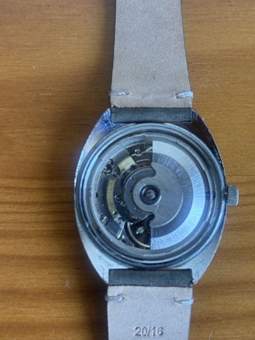 Relógio Cauny automático calibre Eta 2789-1