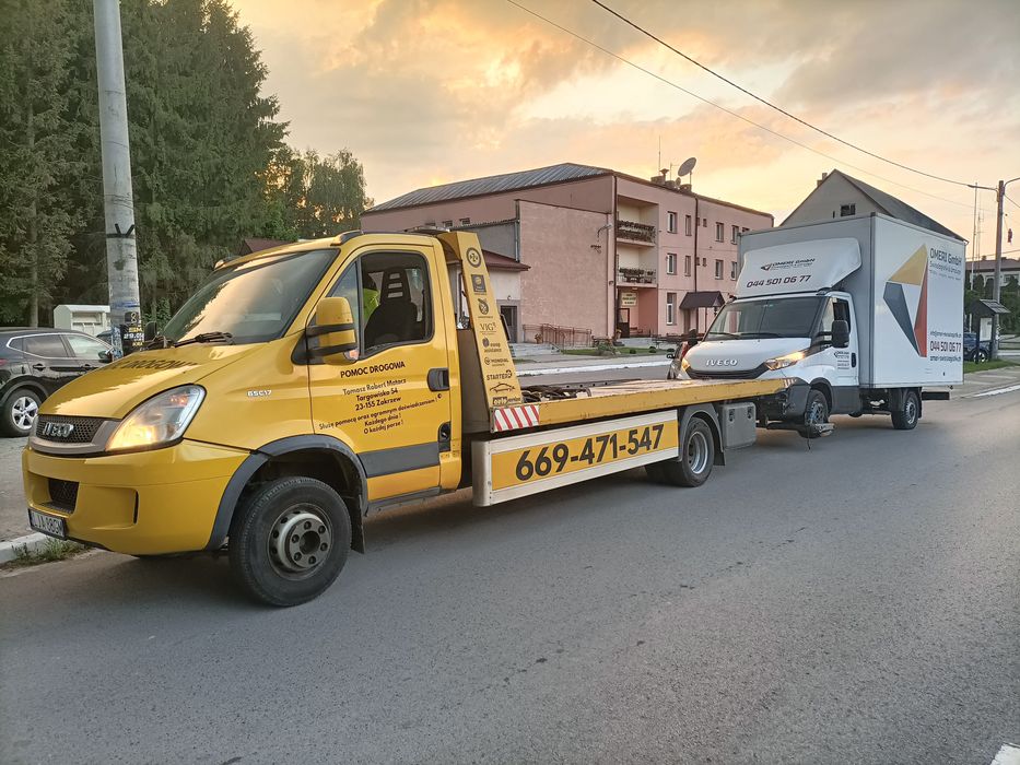 Laweta/ Transport/ Pomoc drogowa/ Assistance/ Wyciągarka/ Holownik