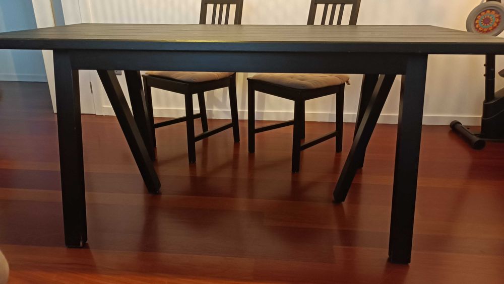 Mesa de jantar 1,70m + 6 cadeiras em madeira | Almofadas incluídas