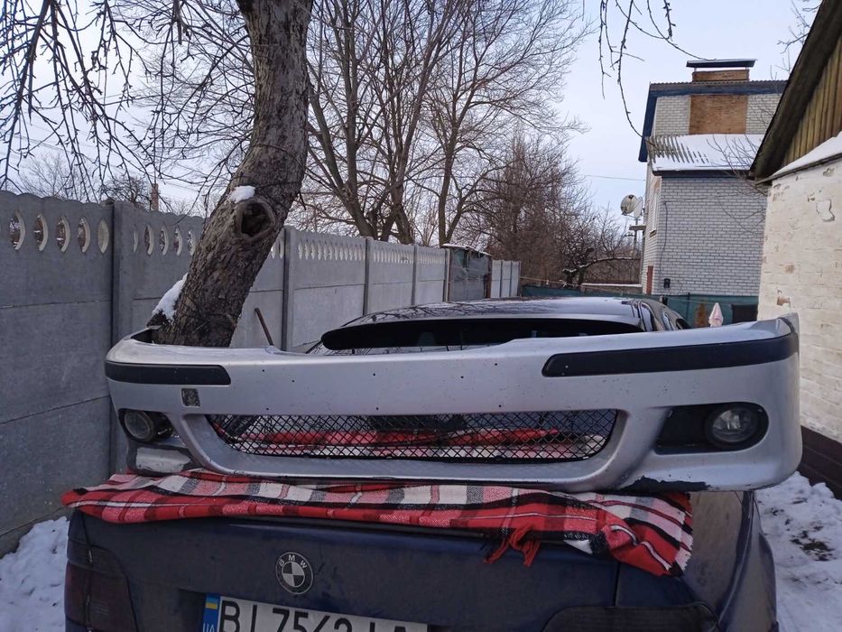 Бампер Е39 Передний