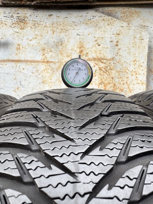 175/65 r14 Goodyear UltraGrip 8 зима (6.5 мм.) конец 2019 года