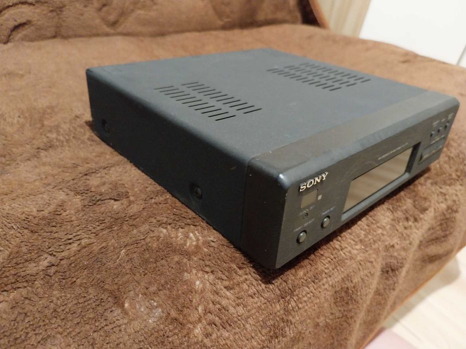 Tuner Sony ST-H3600 do wieży mini