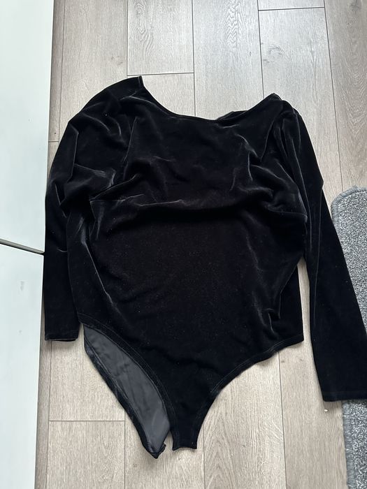 Damskie czarne welurowe body Nowe