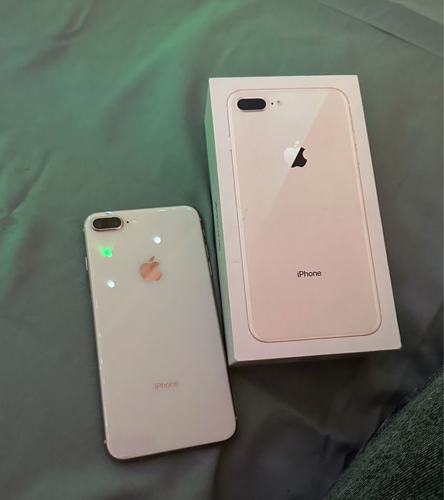 iPhone 8 Plus 64GB Gold