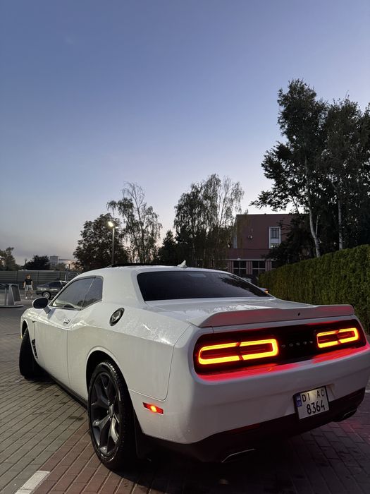 Продам Dodge Challenger