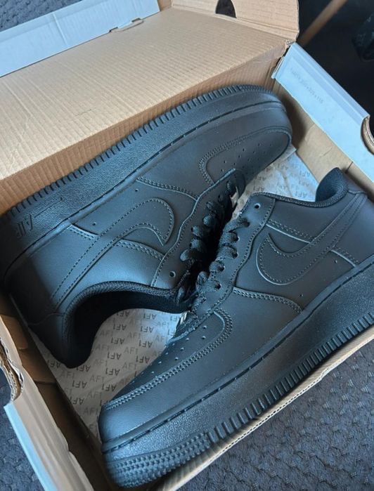 Nike air force 1 cale biale damskie buty cale czarne nike