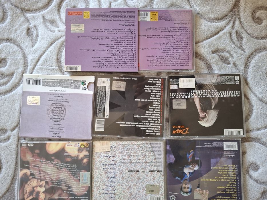 Продам лицензионные CD  Сюткин, Земфира, Сукачев, Хелависа, Высоцкий, Агутин, Боярский