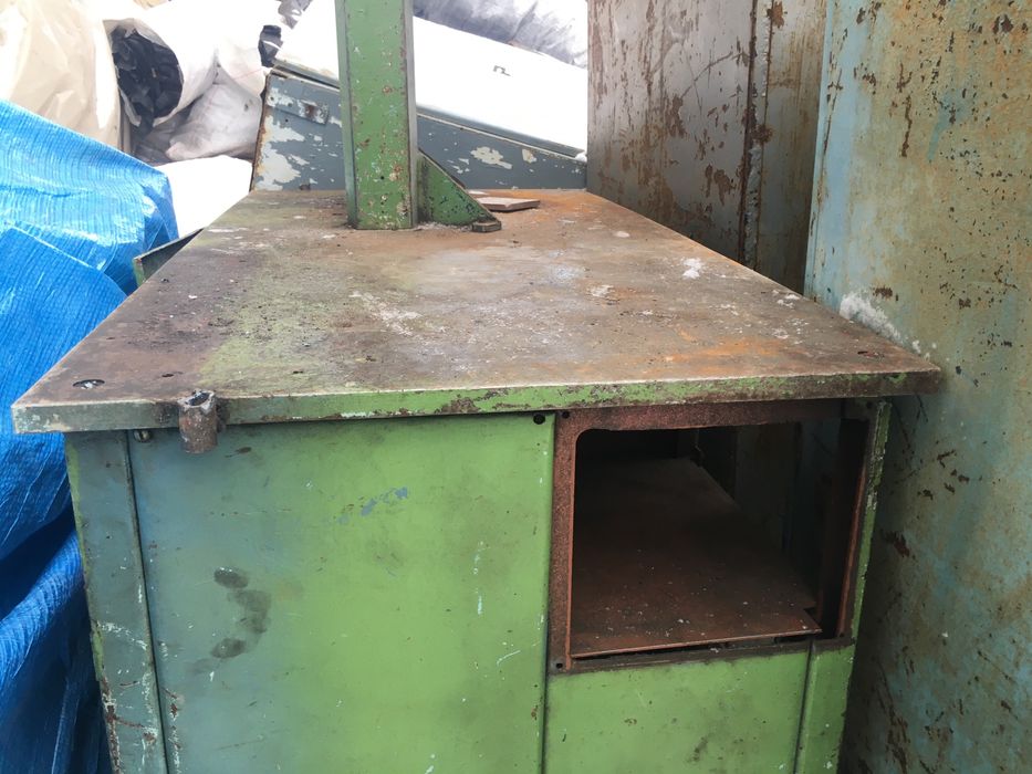 Стол железный гильотина