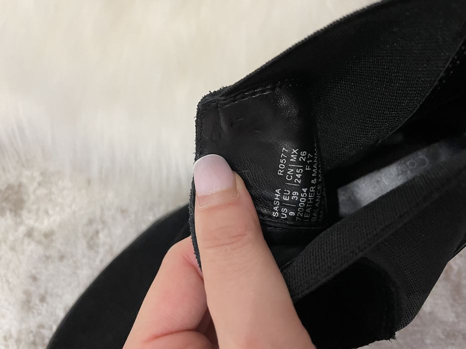 Чоботи на платформі calvin klein