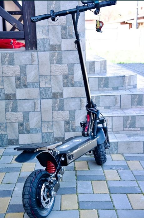 Еектросамокат    LIKE BIKE