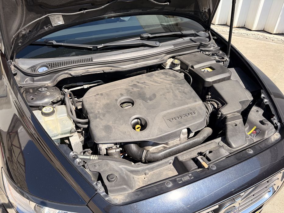 Volvo V50 1.5D R-Desing | Sempre assistida na Volvo | Carro de empresa