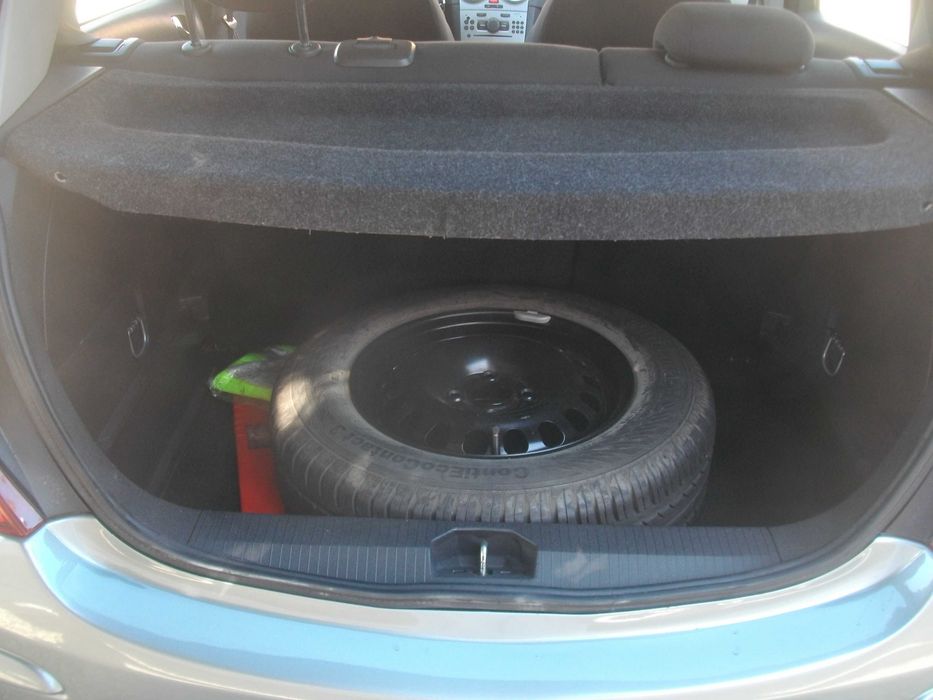 Opel Corsa 1.2 GLP/Gasolina de 2011 C/Novo