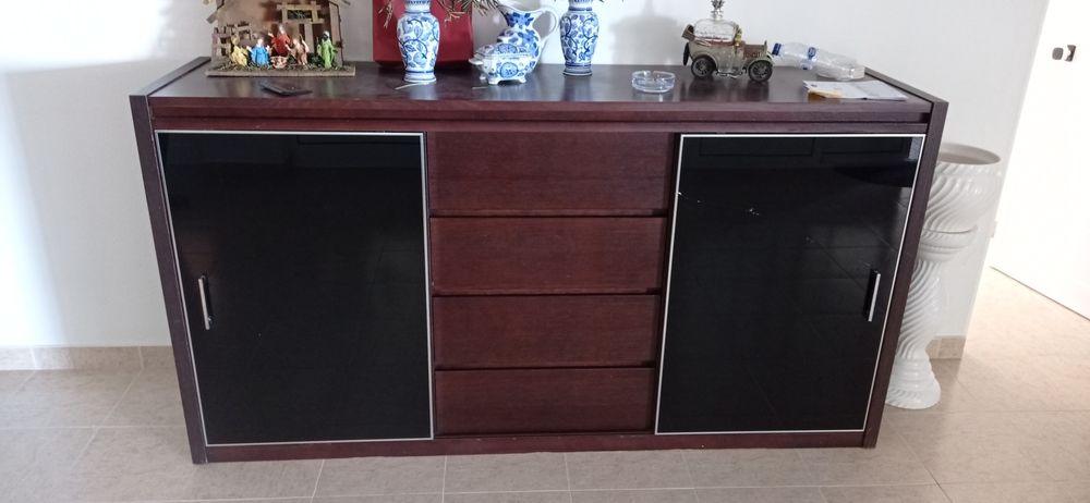 Aparador Wengue 190comp*50larg*100altura