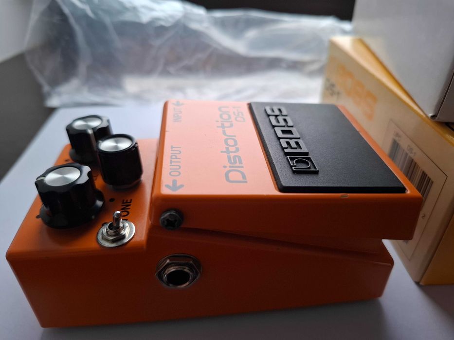 Педаль Boss DS-1 (modded) та Wampler Tumnus