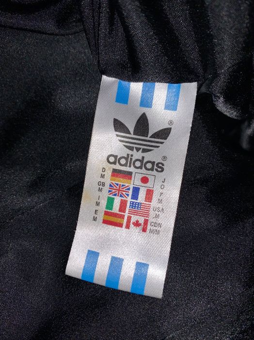 Casaco adidas jeremy scott paetê