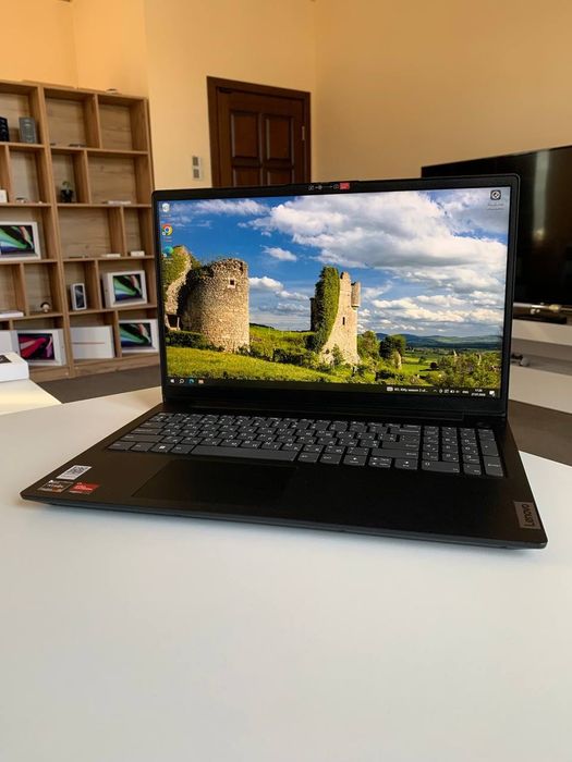 Ноутбук LENOVO V15 G3 ABA RYZEN 7 5825U / 16 RAM / 512 SSD / AMD RADEON