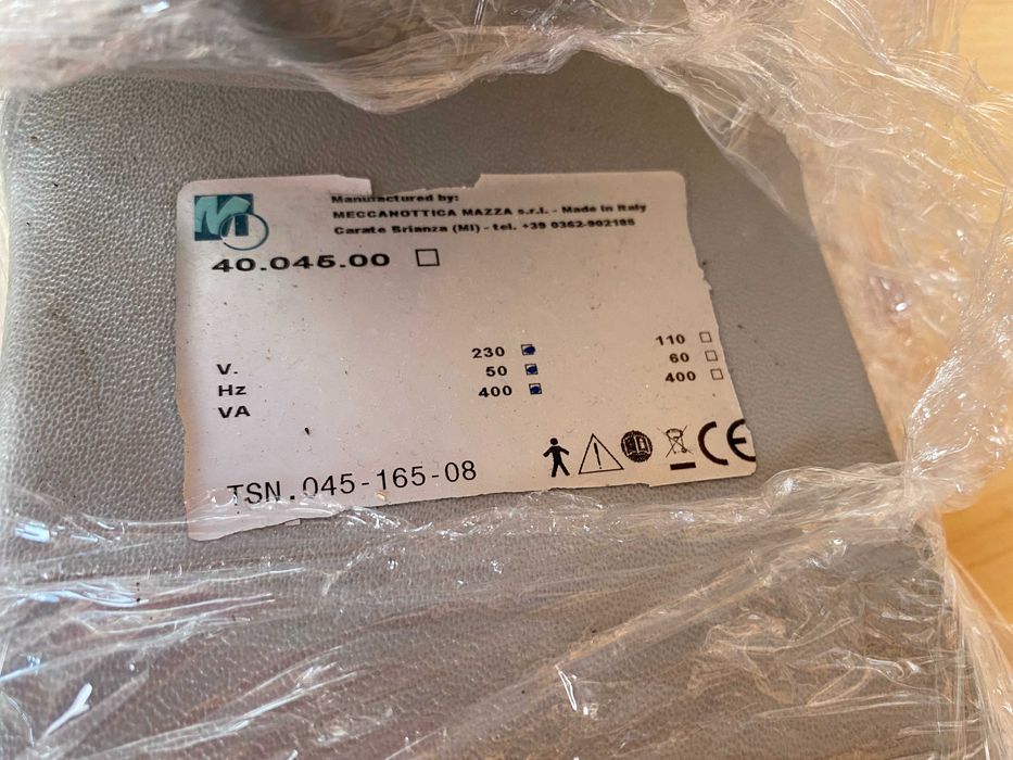 Mesa elevatória em bom estado