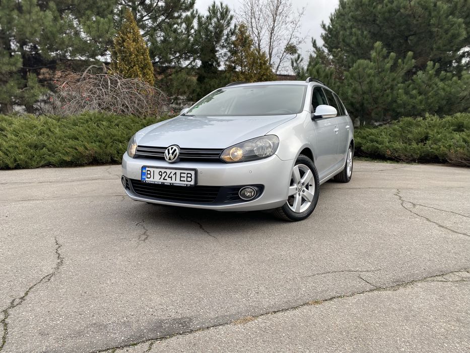 Volkswagen Golf 6
2011 рік.
2.0 TDI (дуже потужний двигун)
232 тис пробігу.
Коробка Автомат.
Клімат.
Всі мастила та вільтри замінені, включно з грм.
Два комплекти гуми.
Знаходиться в М. Полтава.
Деталі по номеру телефона, або у вайбер.