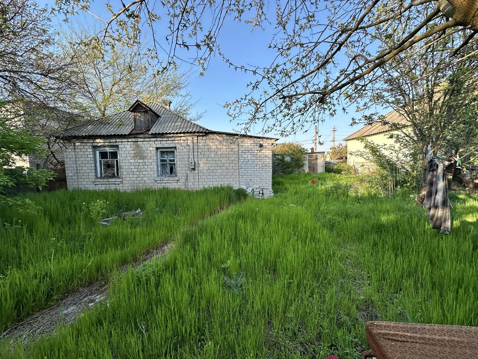 Продам пів будинку