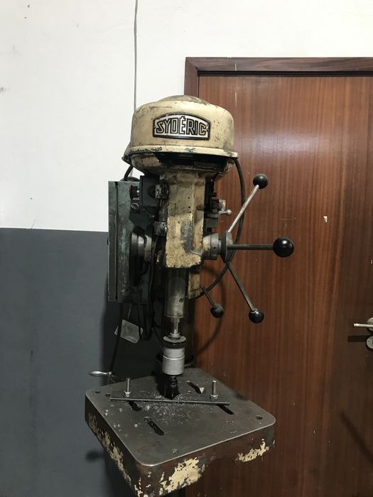 Serralharia metalomecanica maquina torno serrote coluna