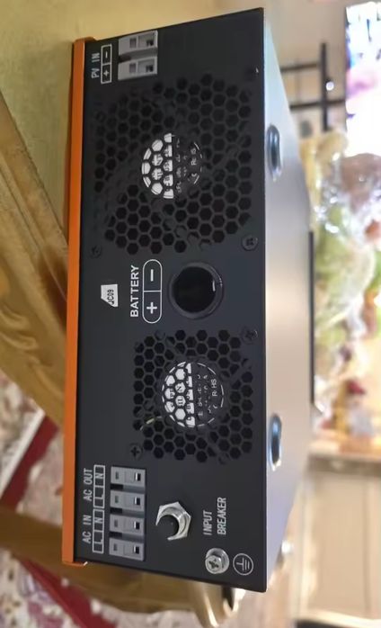 Гібридний інвертор powmr 1000w 12v 80a.