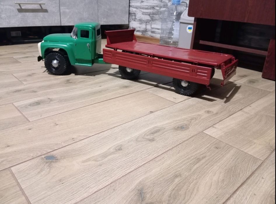 Игрушки машинки СССР. (ЗИЛ - АЗЛК) Полуприцеп