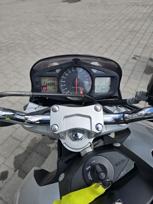 Suzuki gsr 600  15тис/км