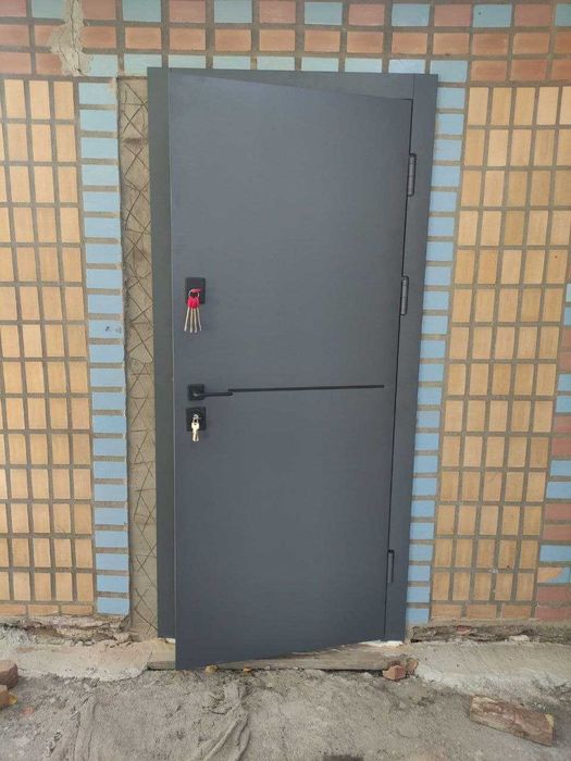 Межкомнатные двери на заказ.Двері на замовлення. Металеві двері