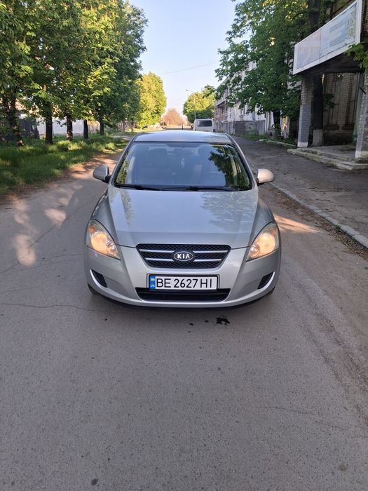 Продам  KIA Ceed