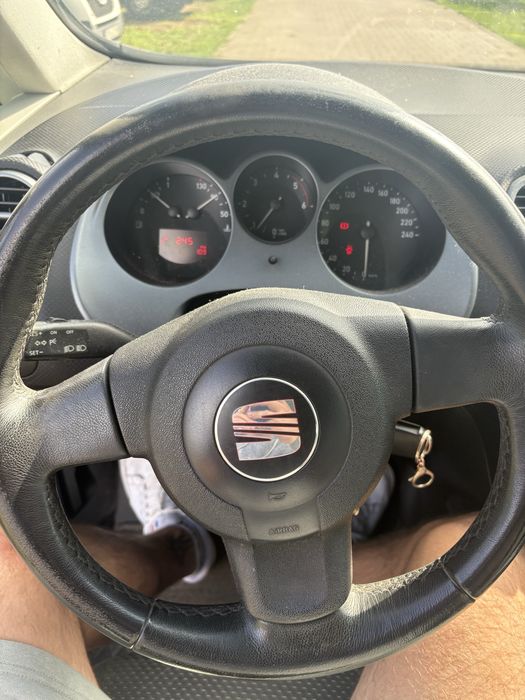 Seat toldeo 2.0 tdi 2006r